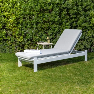 classeyicon outdoor chaise 1